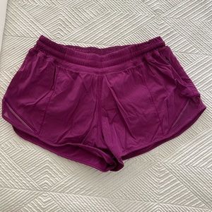 Lululemon hotty hot shorts low rise, 2.5 in inseam, size 6